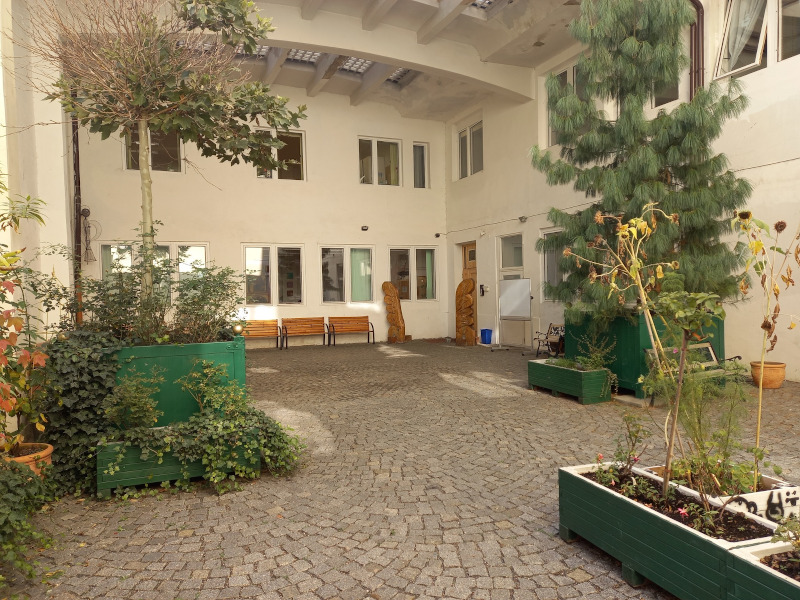 Soukenická 10 dvůr