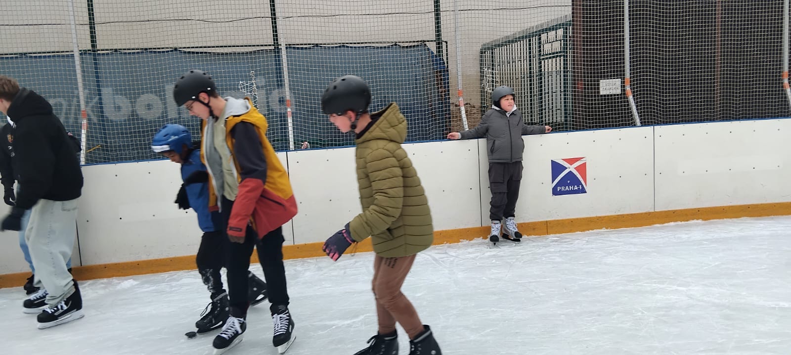 Kroužek ledního bruslení ve Sportovním areálu Na Františku